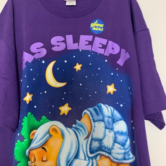 New Vintage Disney Glow in The Dark Winnie The Pooh As Sleepy As Can Bee Tee Top - Picture 4 of 10